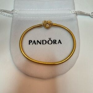 Pandora Daisy Heart Clasp Snake Chain Bracelet  6.9 inch